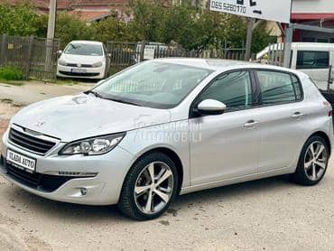 Peugeot 308 MALA KILOMETRAŽA