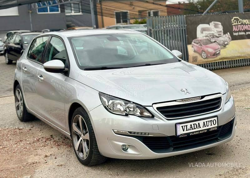 Peugeot 308 MALA KILOMETRAŽA Peugeot 308 MALA KILOMETRAŽA