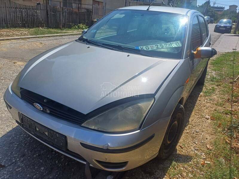 Ford Focus 1.8 2003. god. -  kompletan auto u delovima