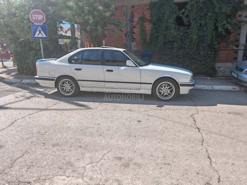 BMW 520 