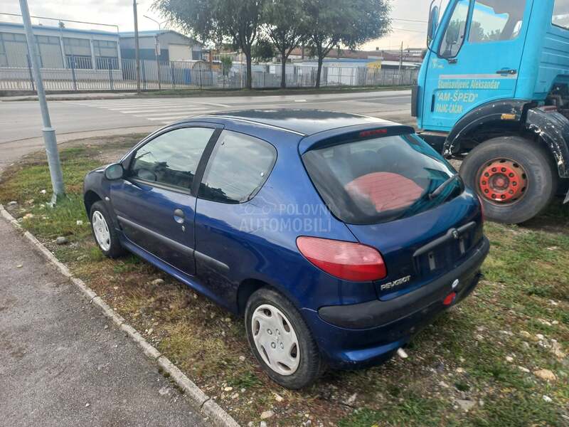 Peugeot 206 1.1