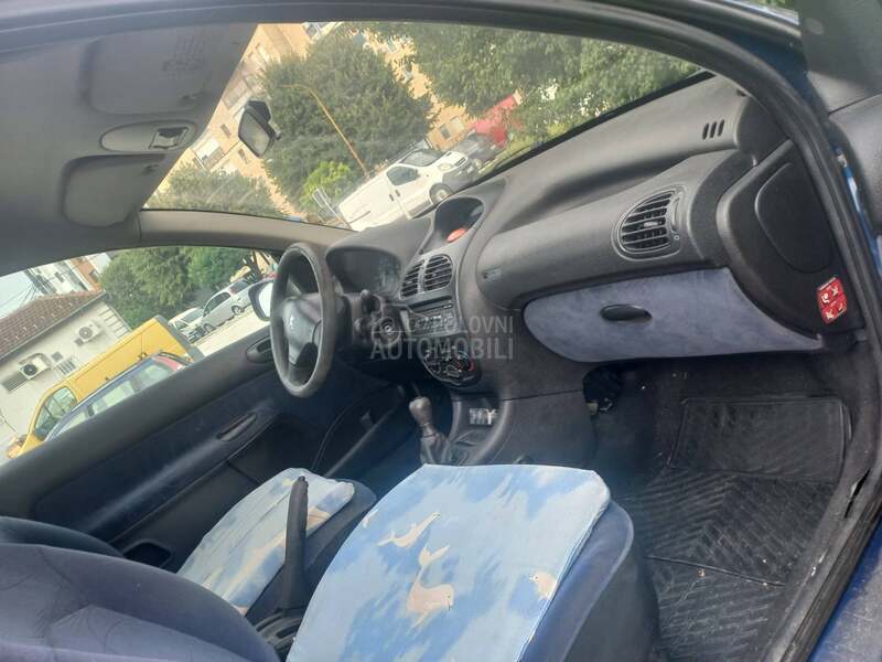 Peugeot 206 1.1