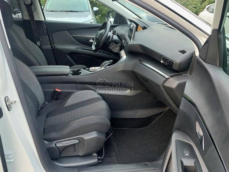 Peugeot 3008 BUSINESS PACK EAT8
