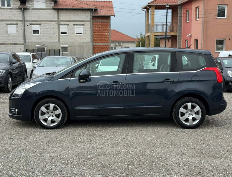 Peugeot 5008 2.0 HDI ALLURE CH