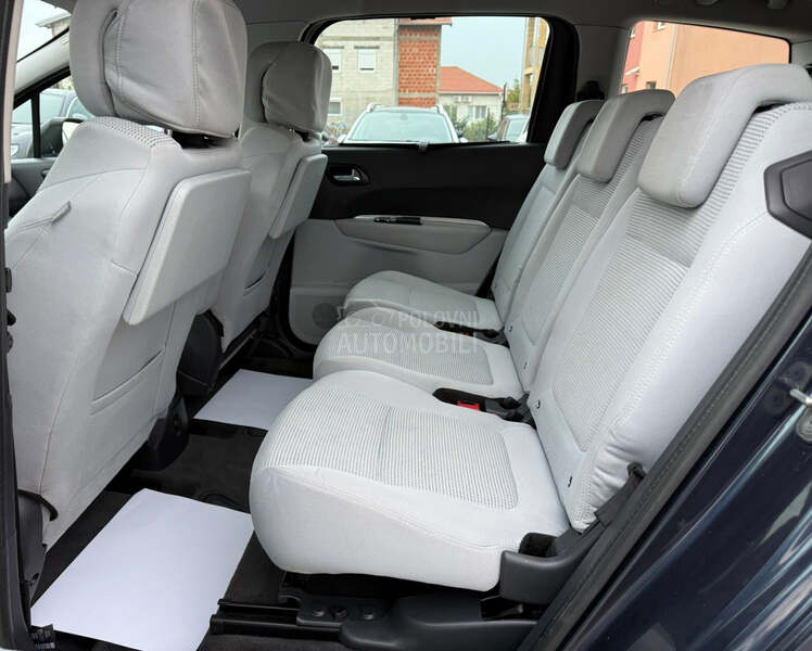 Peugeot 5008 2.0 HDI ALLURE CH