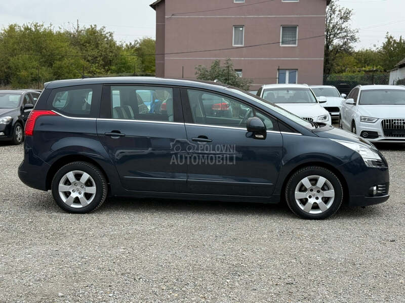 Peugeot 5008 2.0 HDI ALLURE CH