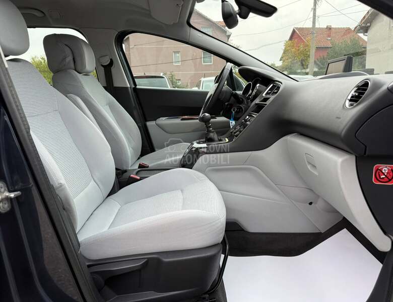 Peugeot 5008 2.0 HDI ALLURE CH