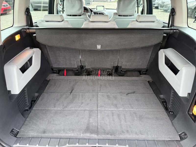 Peugeot 5008 2.0 HDI ALLURE CH
