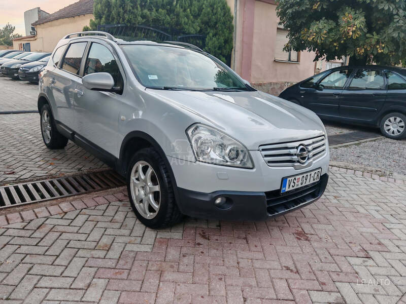 Nissan Qashqai + 2 2.0 dCi