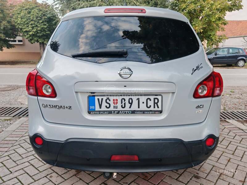 Nissan Qashqai + 2 2.0 dCi