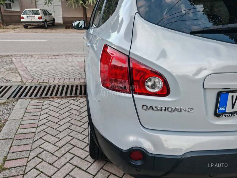 Nissan Qashqai + 2 2.0 dCi