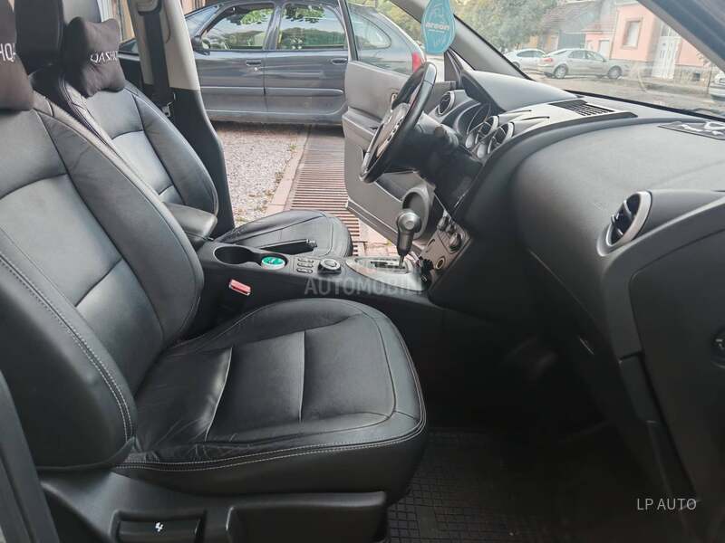 Nissan Qashqai + 2 2.0 dCi