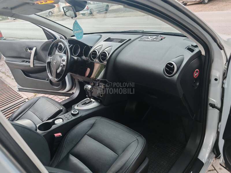 Nissan Qashqai + 2 2.0 dCi