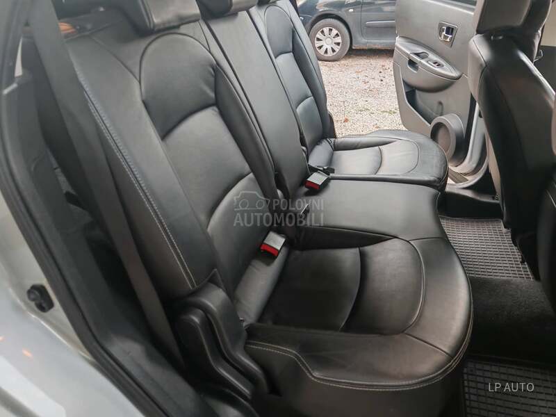 Nissan Qashqai + 2 2.0 dCi