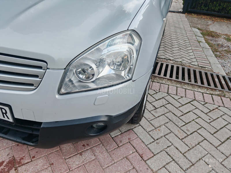 Nissan Qashqai + 2 2.0 dCi