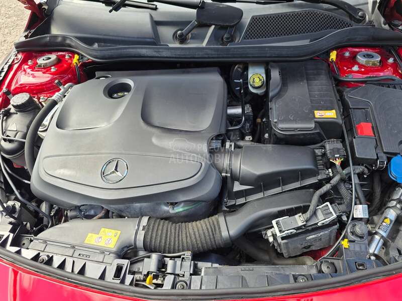 Mercedes Benz CLA 200 AMG