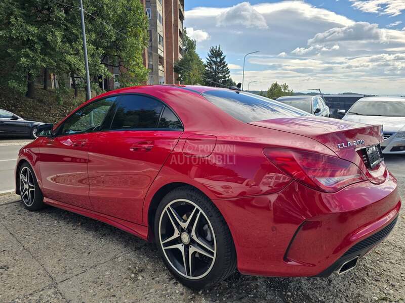 Mercedes Benz CLA 200 AMG