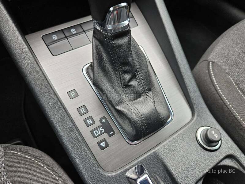 Škoda Octavia 2.0tdi SOLEIL/DSG