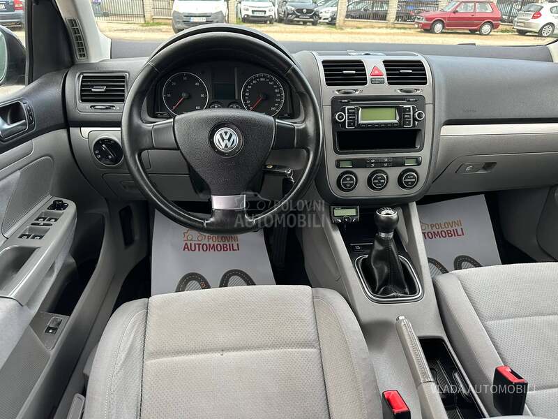 Volkswagen Golf 5 1.9 TDI BAS DOBAR