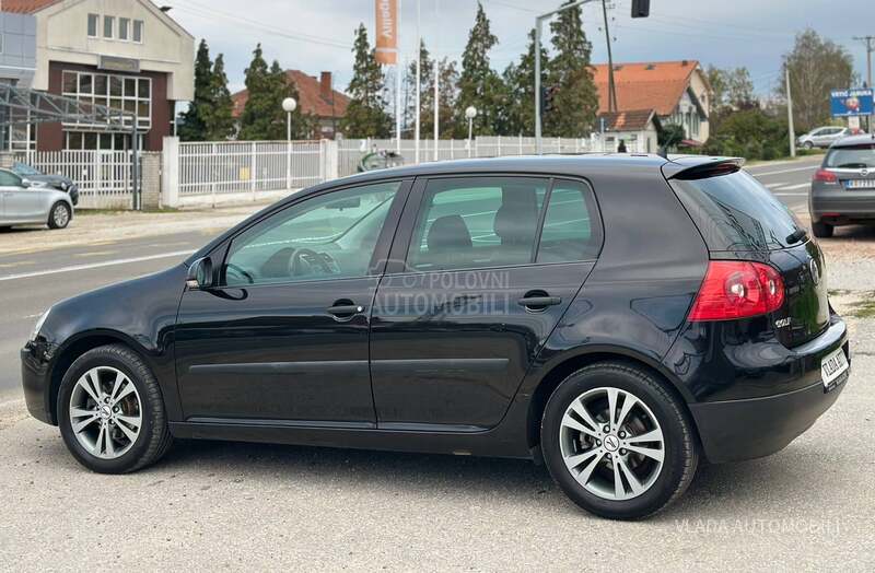 Volkswagen Golf 5 1.9 TDI BAS DOBAR