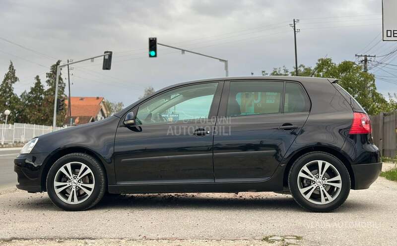 Volkswagen Golf 5 1.9 TDI BAS DOBAR