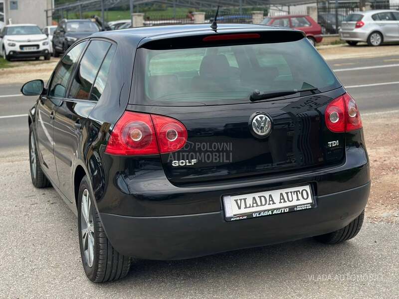 Volkswagen Golf 5 1.9 TDI BAS DOBAR