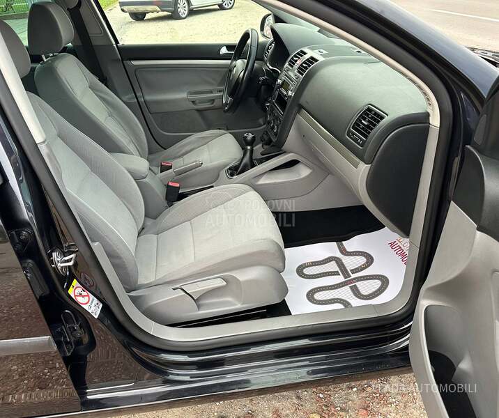 Volkswagen Golf 5 1.9 TDI BAS DOBAR