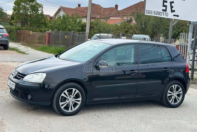 Volkswagen Golf 5 1.9 TDI BAS DOBAR