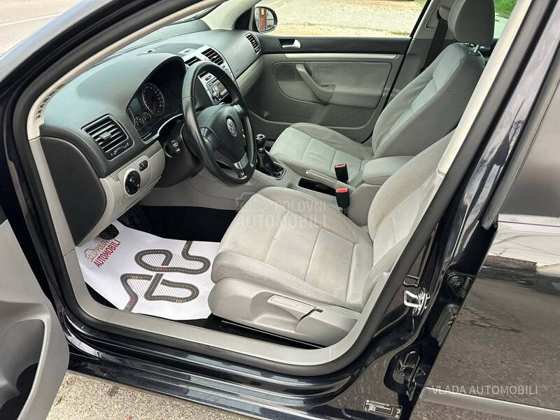 Volkswagen Golf 5 1.9 TDI BAS DOBAR