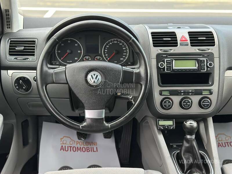 Volkswagen Golf 5 1.9 TDI BAS DOBAR