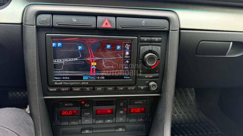 Audi A4 2.0tdi 3xSLINE NAV