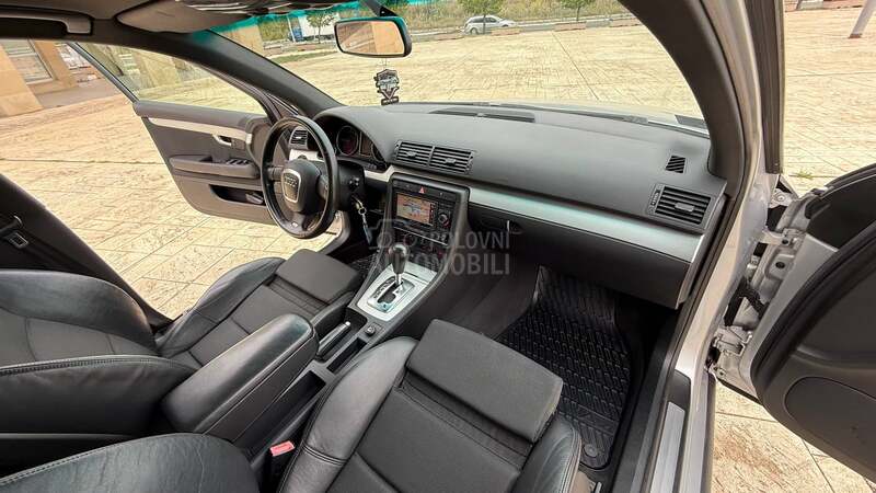 Audi A4 2.0tdi 3xSLINE NAV
