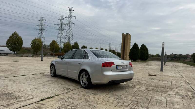 Audi A4 2.0tdi 3xSLINE NAV