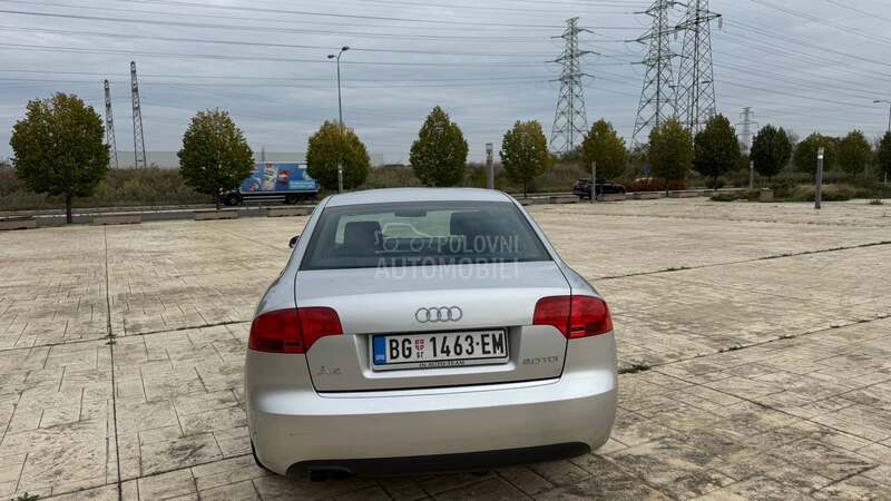 Audi A4 2.0tdi 3xSLINE NAV