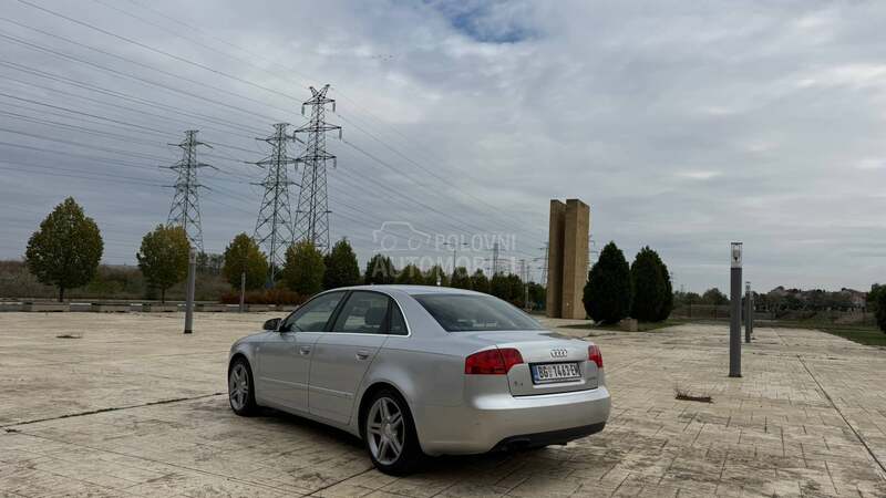 Audi A4 2.0tdi 3xSLINE NAV