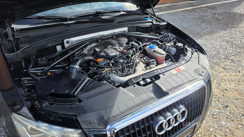 Audi Q5 3.0 TDi S-TRONIC FUL