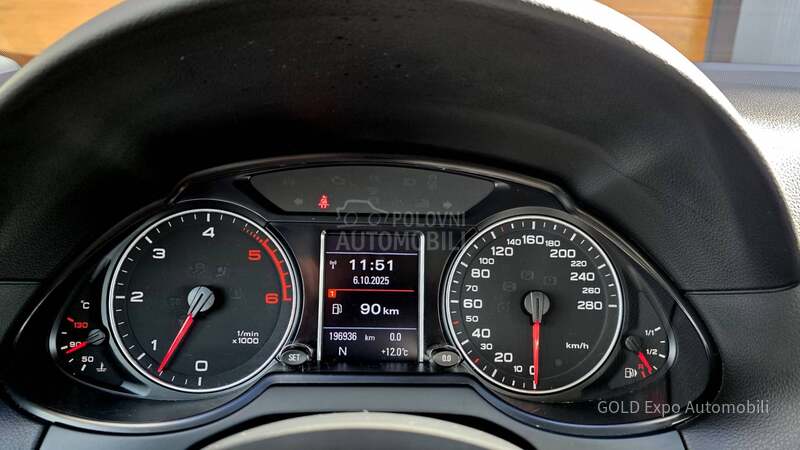 Audi Q5 3.0 TDi S-TRONIC FUL