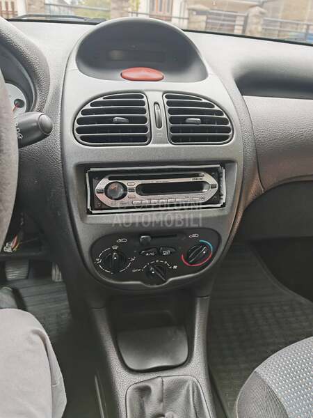Peugeot 206 