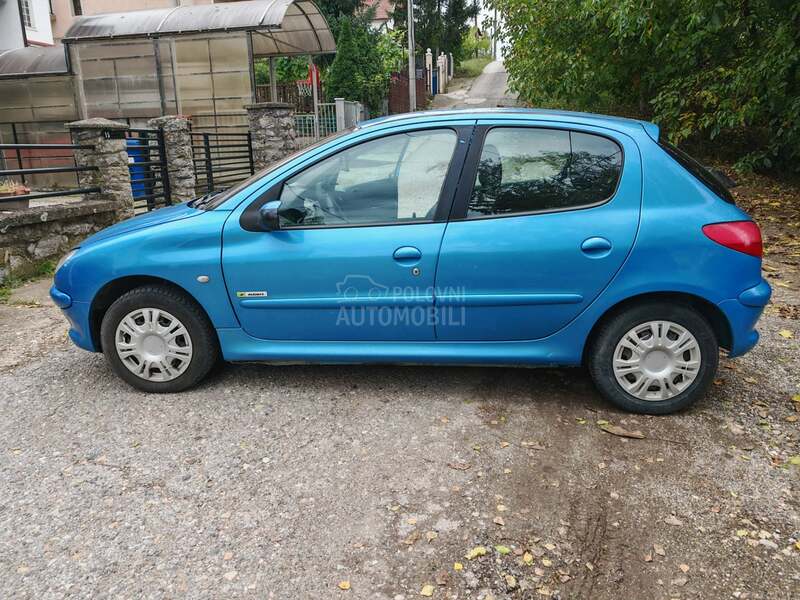 Peugeot 206 