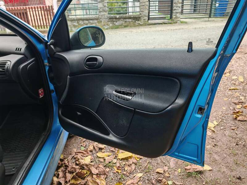 Peugeot 206 