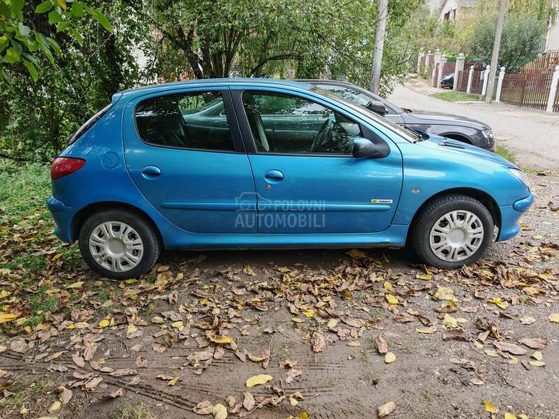 Peugeot 206 
