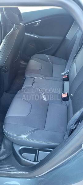 Volvo V40 NOVO