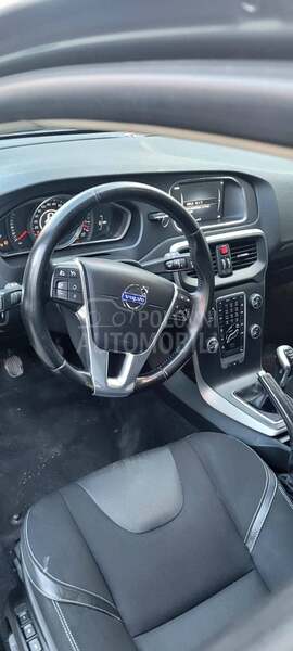 Volvo V40 NOVO