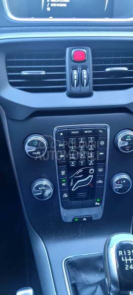 Volvo V40 NOVO
