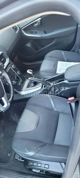 Volvo V40 NOVO