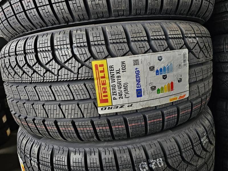 Pirelli 245/45 R19 Zimska