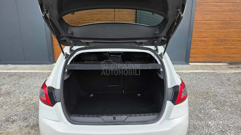 Peugeot 308 1.5 BlueHDi ALLURE
