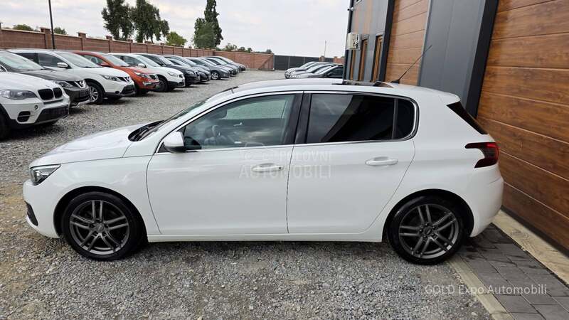 Peugeot 308 1.5 BlueHDi ALLURE
