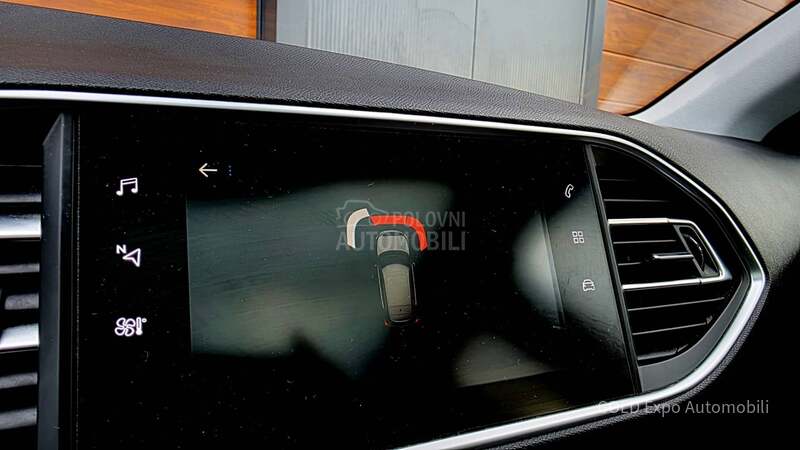 Peugeot 308 1.5 BlueHDi ALLURE