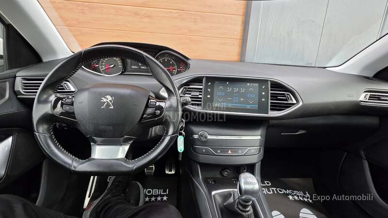 Peugeot 308 1.5 BlueHDi ALLURE